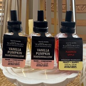 White Barn Wallflowers Vanilla Pumpkin Marshmallow & Pumpkin Apple Set